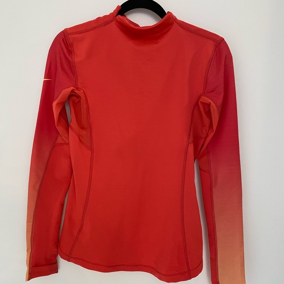 Nike Tops - Nike training long sleeve shirt